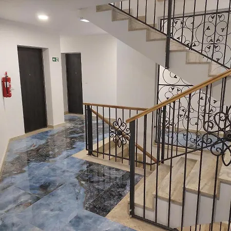 Paola With Free Private Parking Place Appartement Split