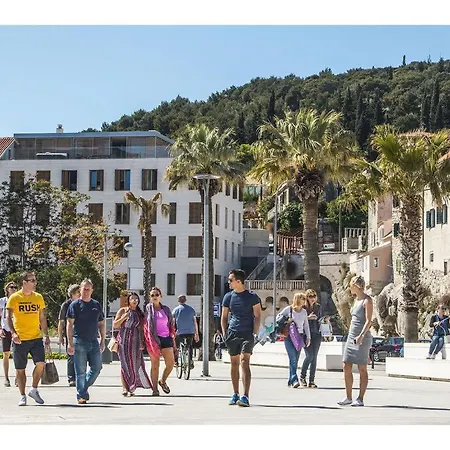 Paola With Free Private Parking Place Appartement *